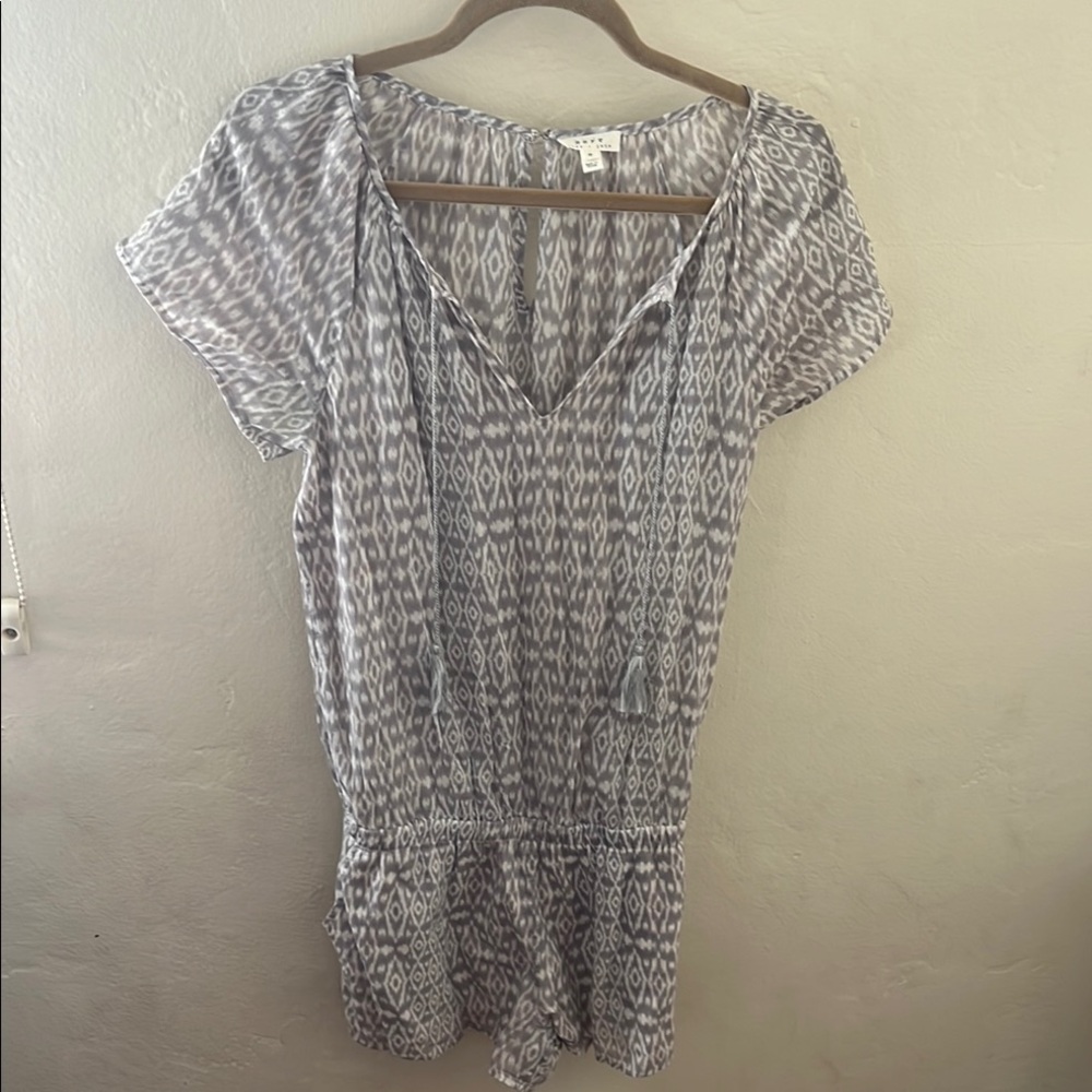 Soft Joie Gray Patterned Women's Short Jumper
